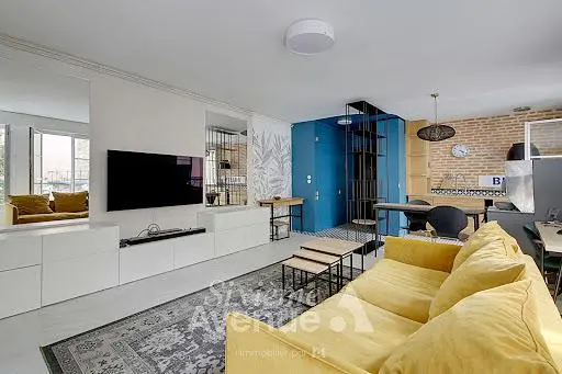 Obývací pokoj; přirozené světlo, moderní styl