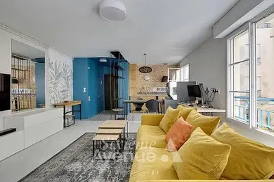 Obývací pokoj; výhled, přirozené světlo, moderní styl