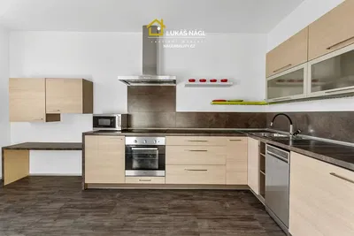 Mutfak; mutfak aletleri, tadilatlı, doğal ışık, modern stil