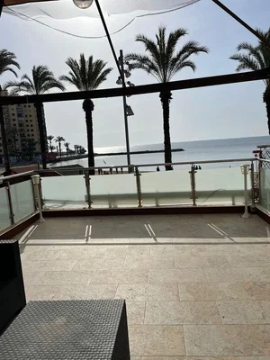 Balkon; manzara, fayans zemin