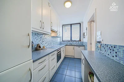 Mutfak; mutfak aletleri, fayans zemin