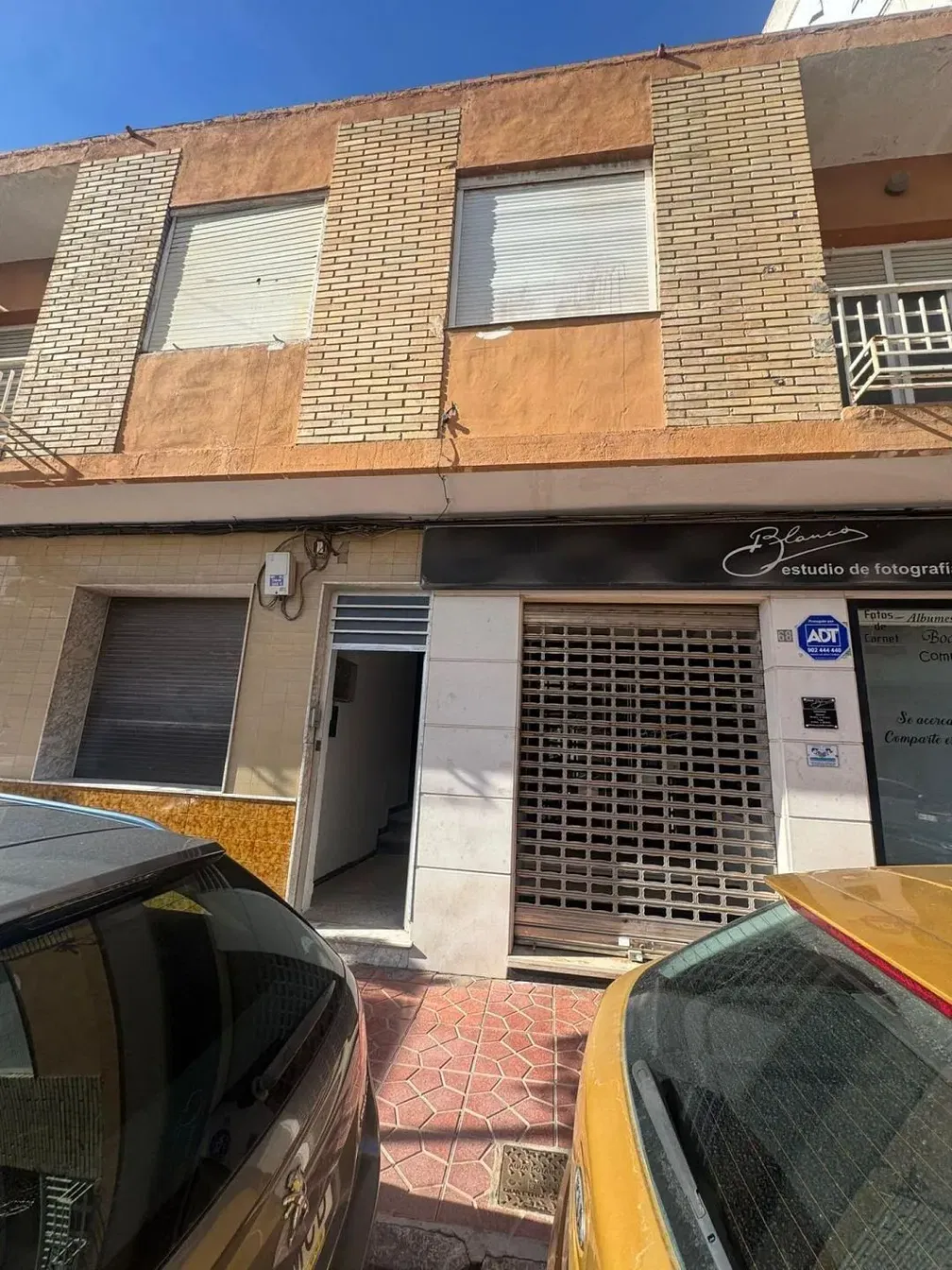 Haus und umgebung; gewerblich