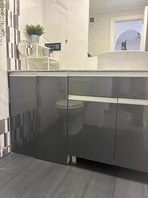 Μπάνιο; ανακαινισμένο, πλακάκια, φυσικό φως, μοντέρνο στυλ