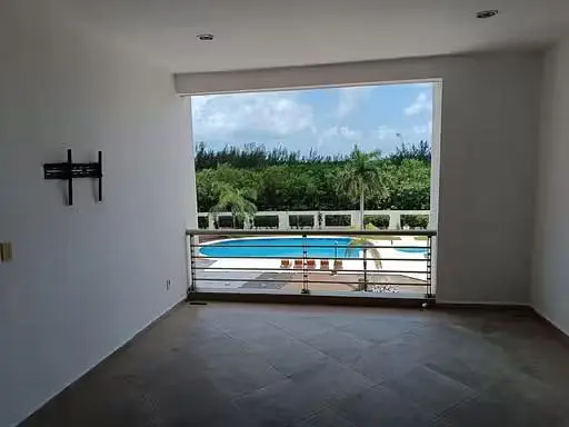 Тераса; поглед, плочице, природно светло