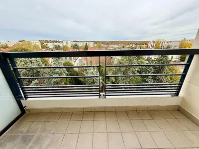 Балкон; поглед, плочице