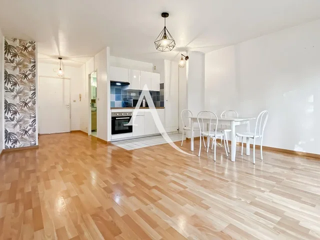 Küche; holzboden, tageslicht, moderner stil