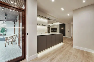 Keuken; uitzicht, natuurlijk licht, moderne stijl