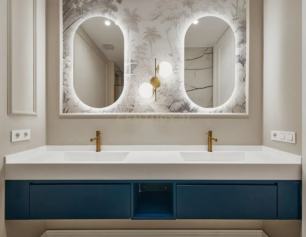 Salle de bain; rénové, lumière naturelle