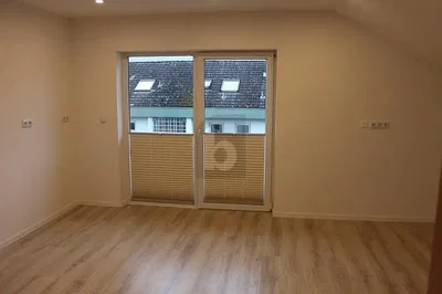 Schlafzimmer; blick, holzboden, tageslicht