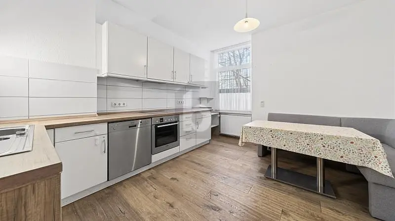 Küche; küchengeräte, tageslicht, moderner stil, holzboden