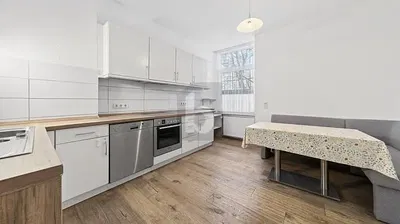 Küche; küchengeräte, tageslicht, moderner stil, holzboden