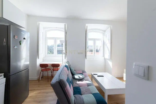 Wohnzimmer; küchengeräte, tageslicht, moderner stil