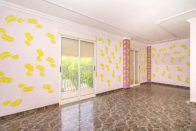 Obývačka; dlažba, výhľad