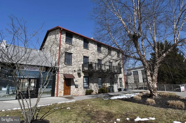 Maison et environs; vue