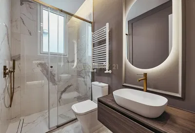 Μπάνιο; πλακάκια, ανακαινισμένο, φυσικό φως