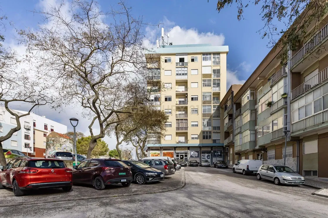 Кућа и околина; поглед