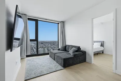 Дневна соба; поглед, дрвени под, природно светло, модерни стил