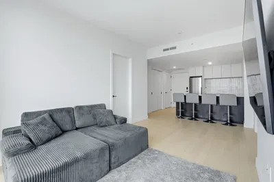 Дневна соба; природно светло, модерни стил