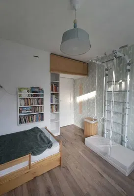 Chambre d'enfant; parquet, lumière naturelle