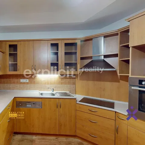 Mutfak; mutfak aletleri, tadilatlı, doğal ışık, modern stil