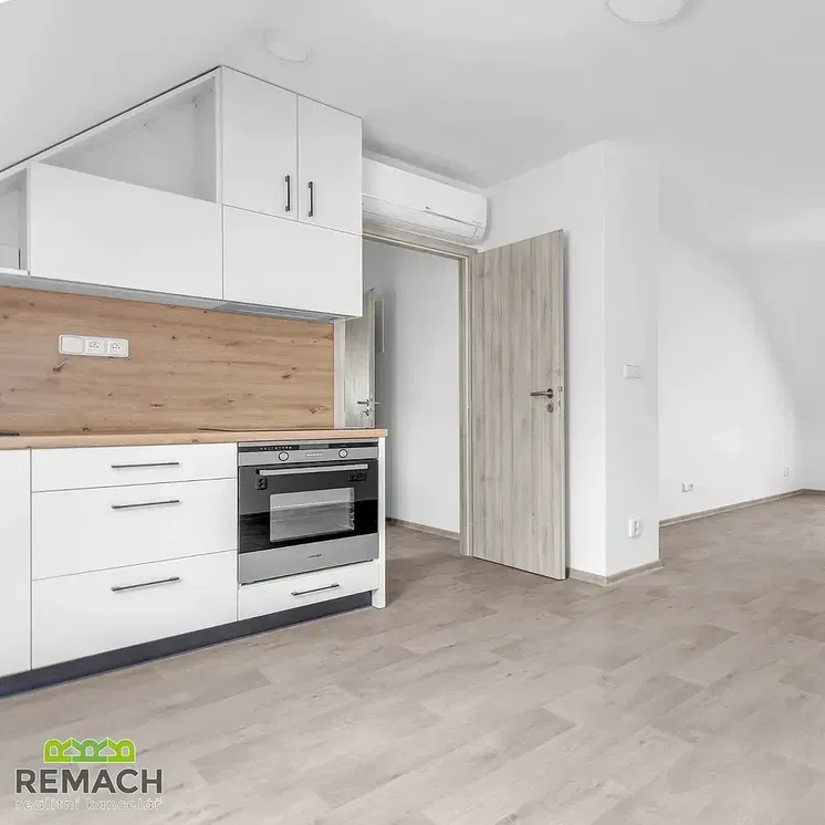 Mutfak; mutfak aletleri, tadilatlı, doğal ışık, modern stil