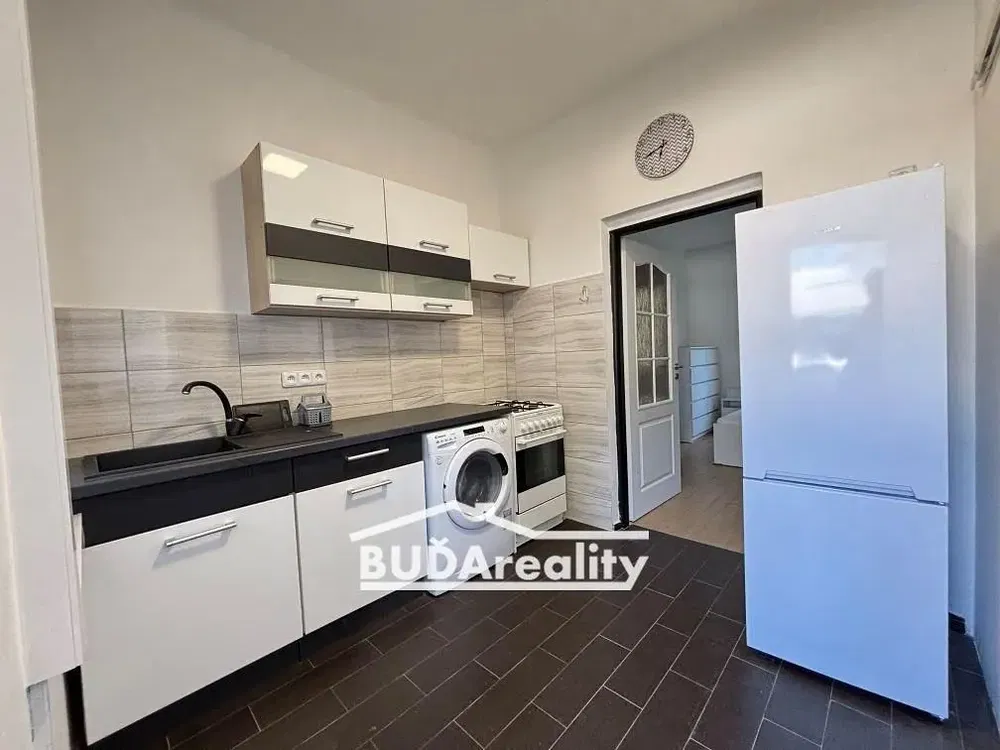 Mutfak; mutfak aletleri, fayans zemin