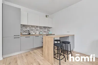 Kitchen; wood floor, natural light, modern style