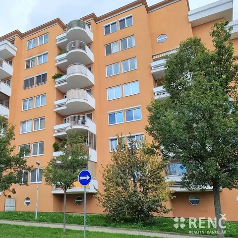 Dom a okolie; výhľad