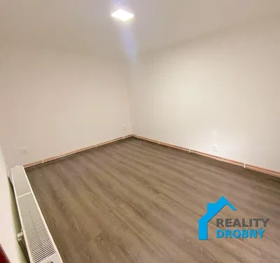 أخرى; أرضية خشبية, ضوء طبيعي