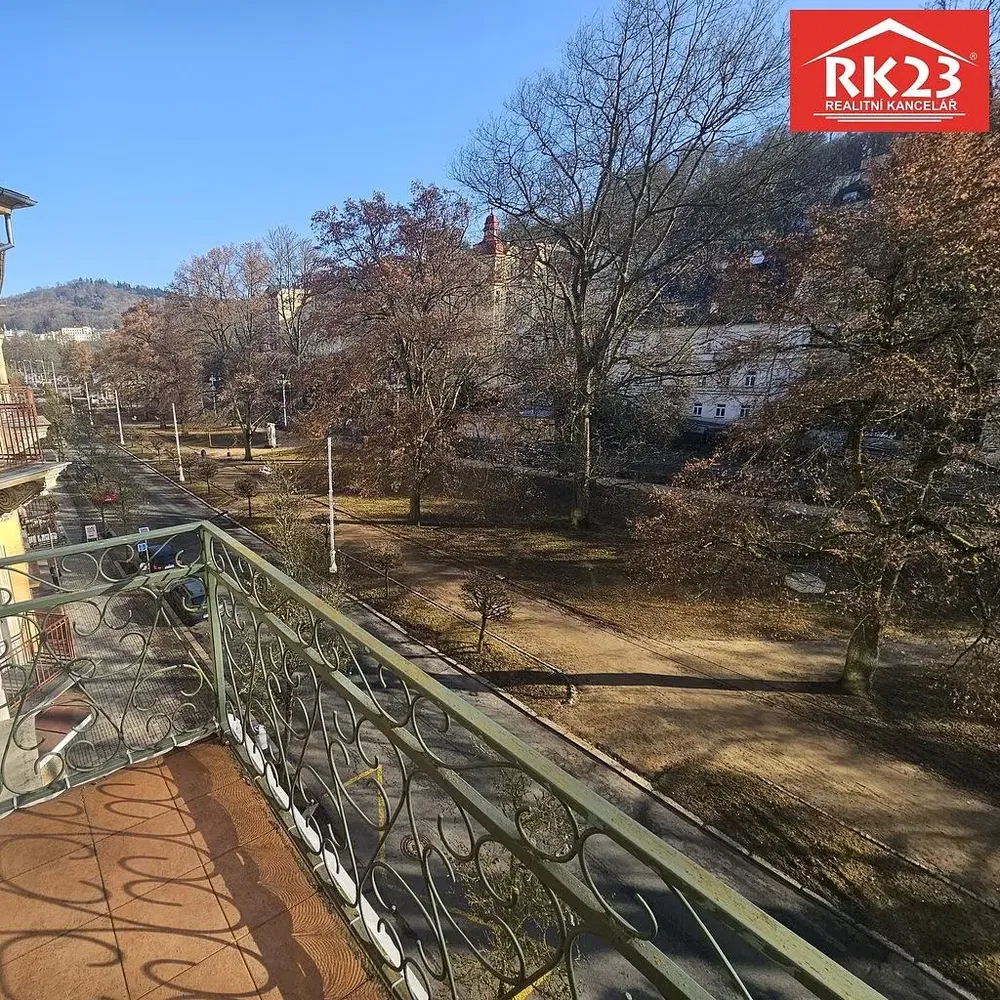 Balkon; manzara, fayans zemin