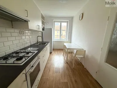 Küche; küchengeräte, blick, tageslicht, moderner stil