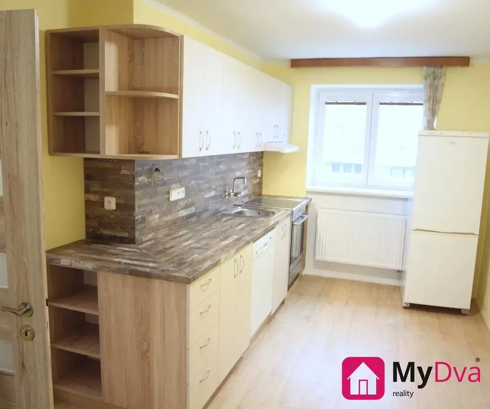 Küche; küchengeräte, tageslicht