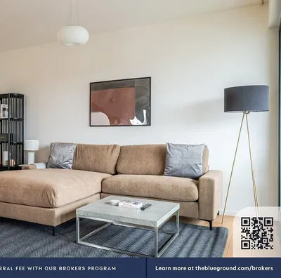 Woonkamer; moderne stijl, natuurlijk licht