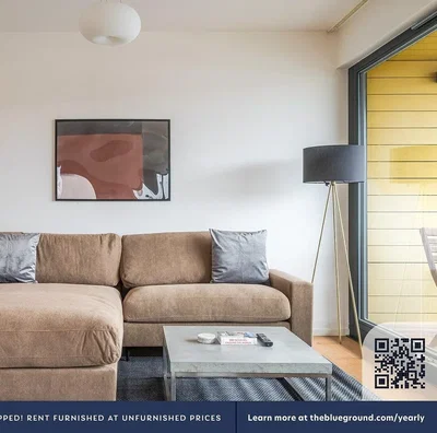 Woonkamer; moderne stijl, natuurlijk licht