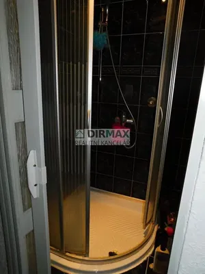 Bagno; pavimento in piastrelle