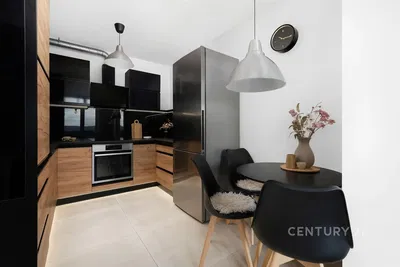 Küche; küchengeräte, fliesenboden, tageslicht, moderner stil