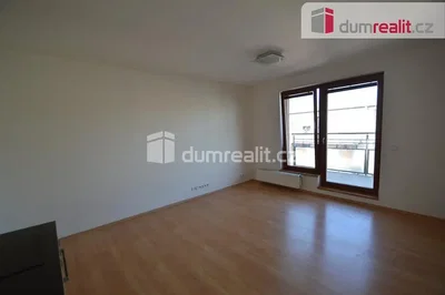 Wohnzimmer; holzboden, tageslicht, blick