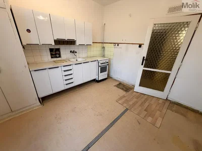 Kuhinja; potrebna renovacija