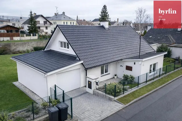 Kuća i okolina; pogled