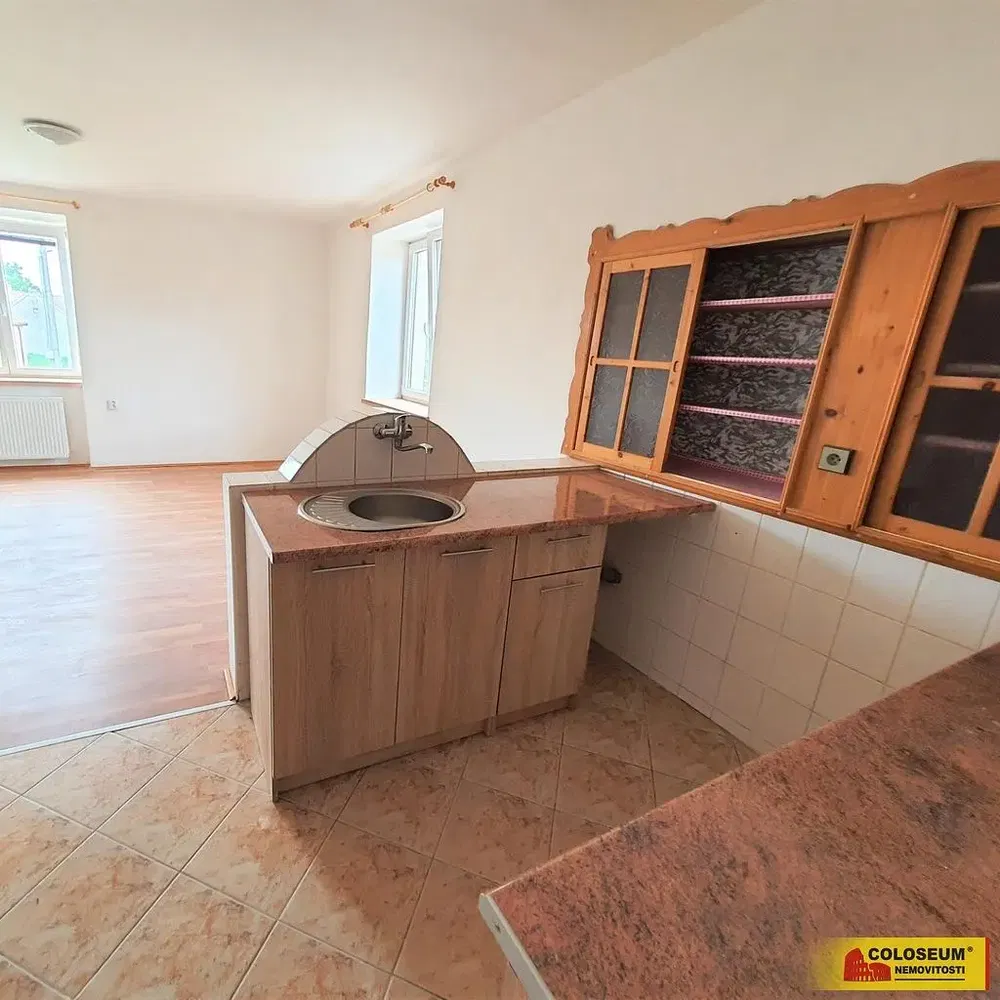 Kitchen; tile floor, natural light