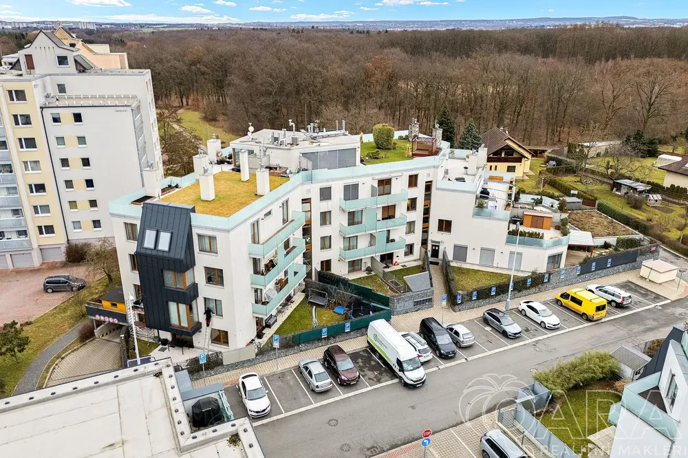 Haus und umgebung; blick