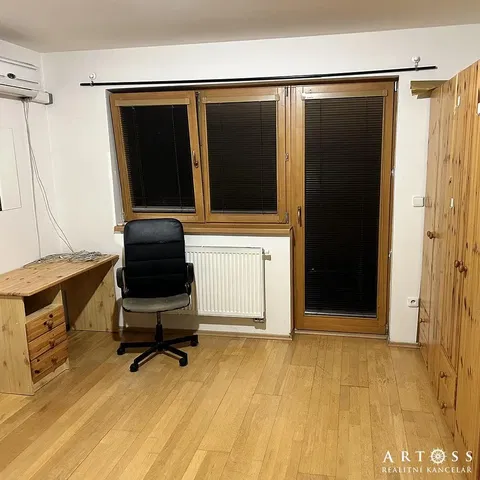 Schlafzimmer; holzboden