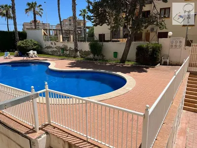 Dům a okolí; výhled, přirozené světlo