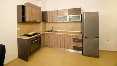 Kuchyně; kuchyňské spotřebiče, dlažba, po rekonstrukci, přirozené světlo