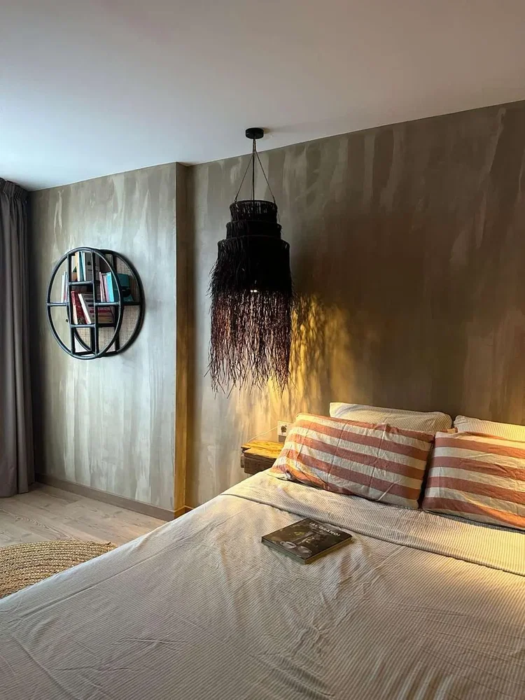 Yatak odası; doğal ışık, modern stil