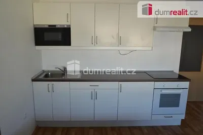 Kuchyně; kuchyňské spotřebiče