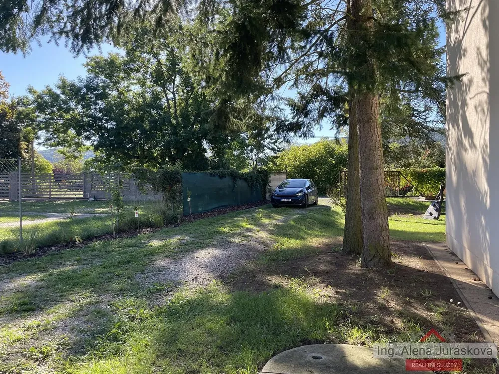 Haus und umgebung; blick, tageslicht