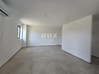 أخرى; أرضية من البلاط, ضوء طبيعي