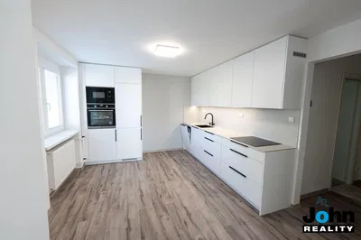 Küche; küchengeräte, tageslicht, moderner stil, renoviert