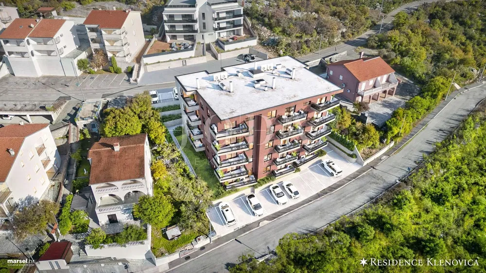 Haus und umgebung; blick